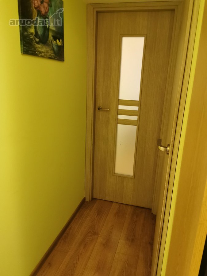 Parduodamas tvarkingas 3kambarių butas netoli - nuotraukos Nr. 2