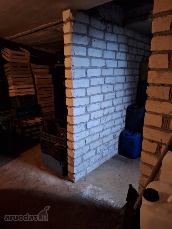 Parduodamas Erdvus 47 m² Garažas Su Šildymo - nuotraukos Nr. 3