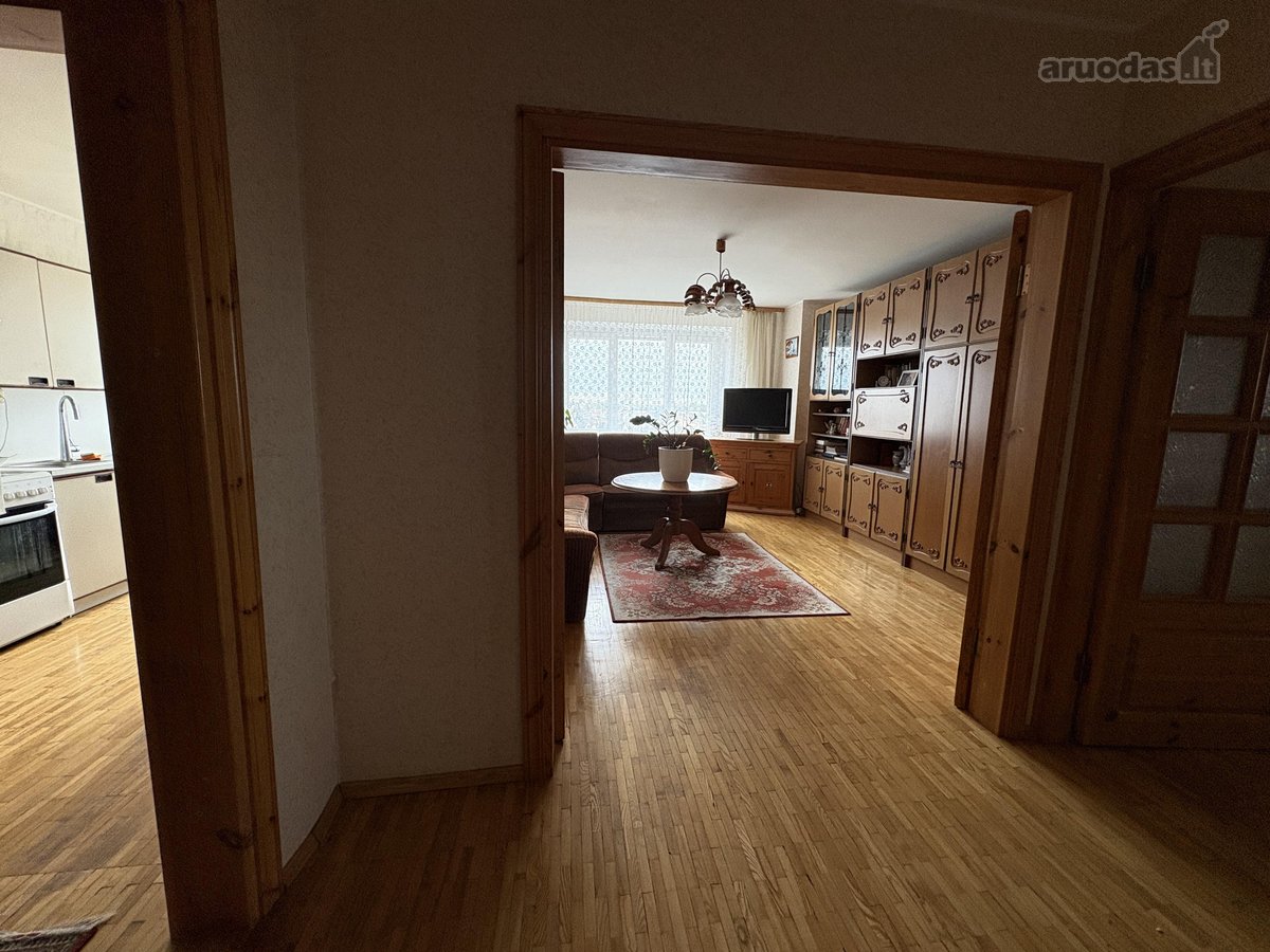 Nuomojamas 72 m² butas, naujai renovuotame - nuotraukos Nr. 2