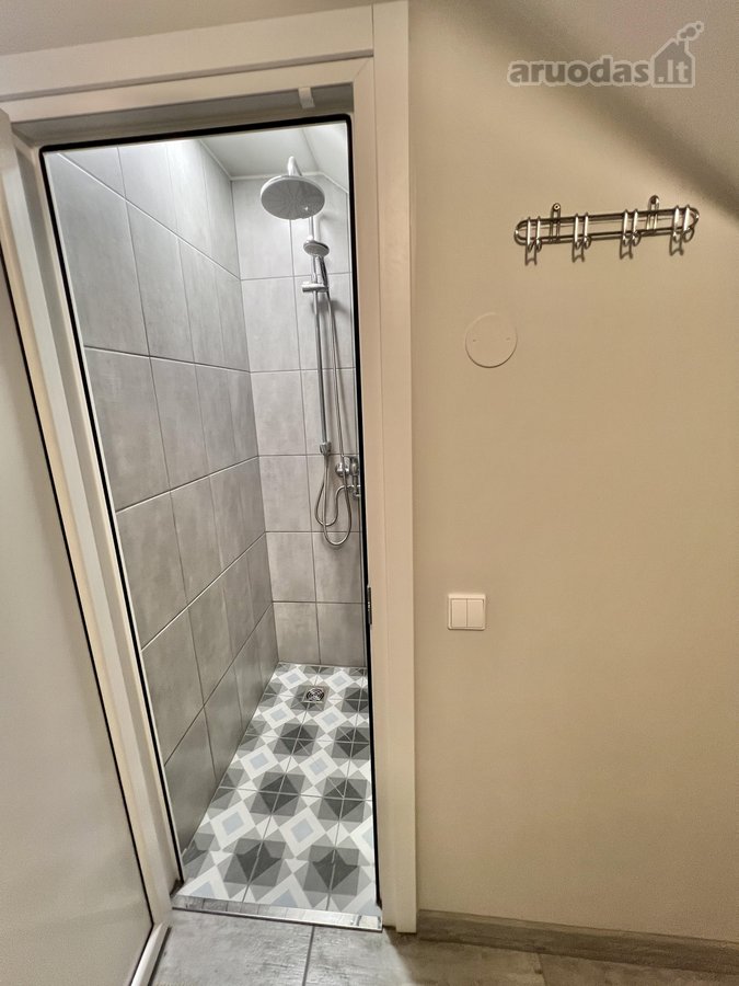 Katik suremontuotos, apšiltintos mansardos - nuotraukos Nr. 19