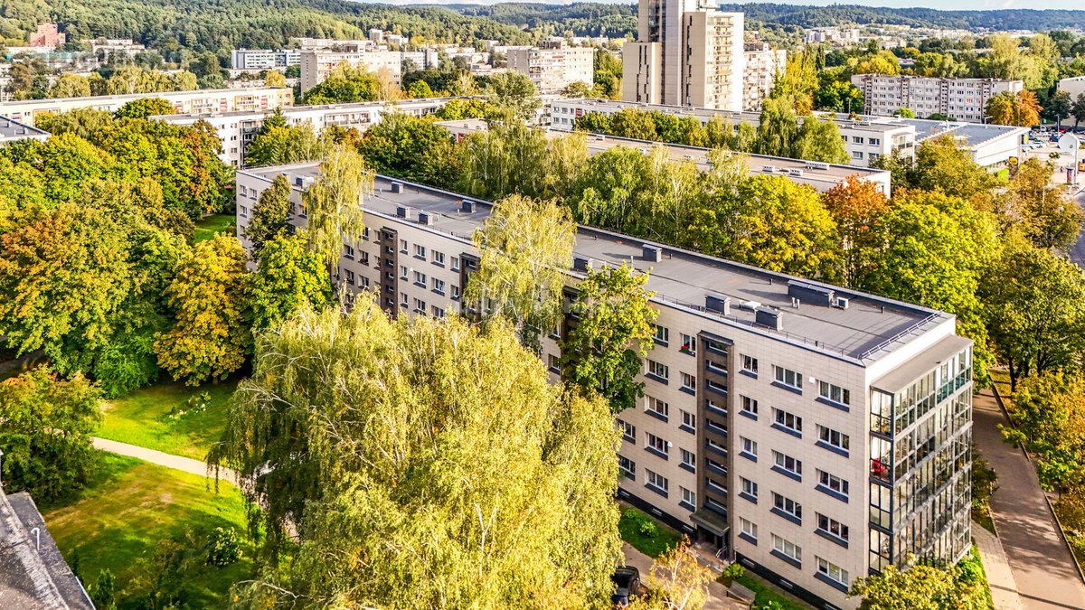 Parduodamas šviesus ir jaukus 3 kambarių - nuotraukos Nr. 12