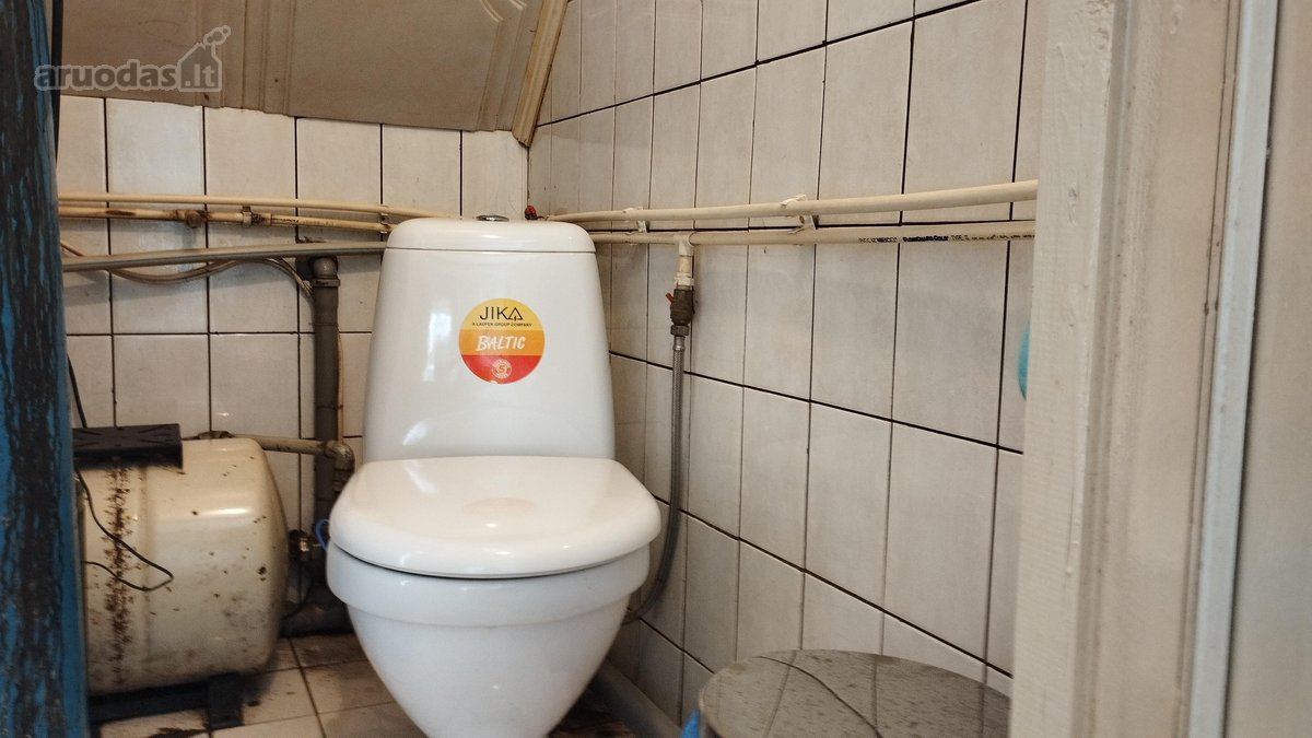 Skubiai parduodama gyvenama rąstinė sodyba su - nuotraukos Nr. 17