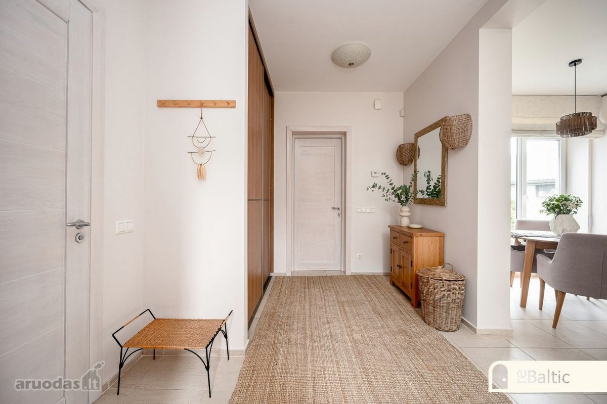 Parduodamas išskirtinai jaukus, saulėtas ir - nuotraukos Nr. 16