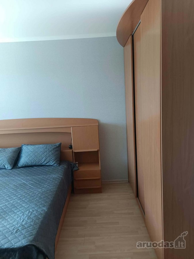 Parduodamas tvarkingas ir šviesus 2 kambarių - nuotraukos Nr. 2