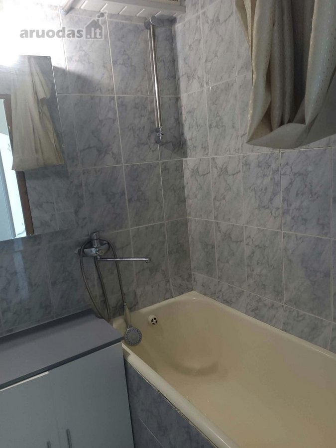 Parduodamas tvarkingas ir šviesus 2 kambarių - nuotraukos Nr. 8