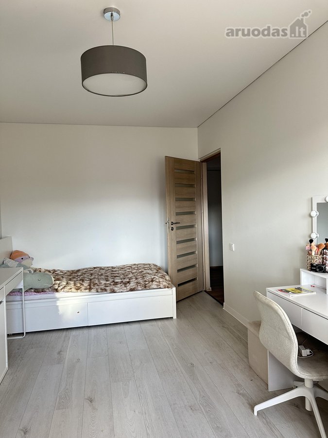 Erdvus, Pilnai Suremonuotas 4 Kambarių Butas - nuotraukos Nr. 13