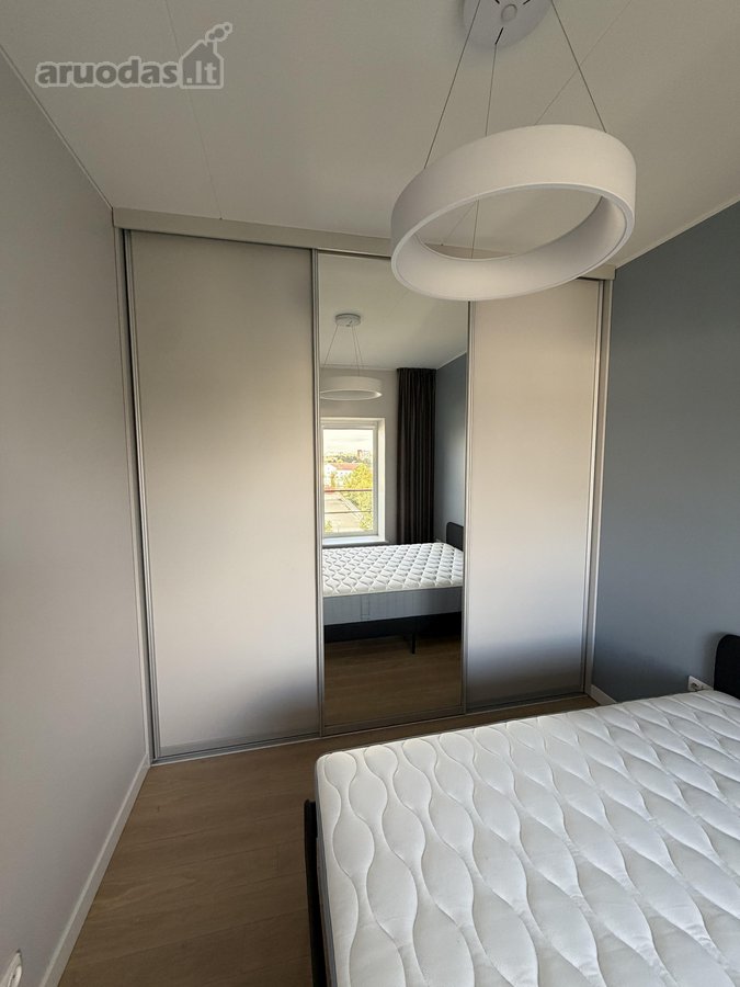 Išnuomojamas šviesus, jaukus ir pilnai - nuotraukos Nr. 8