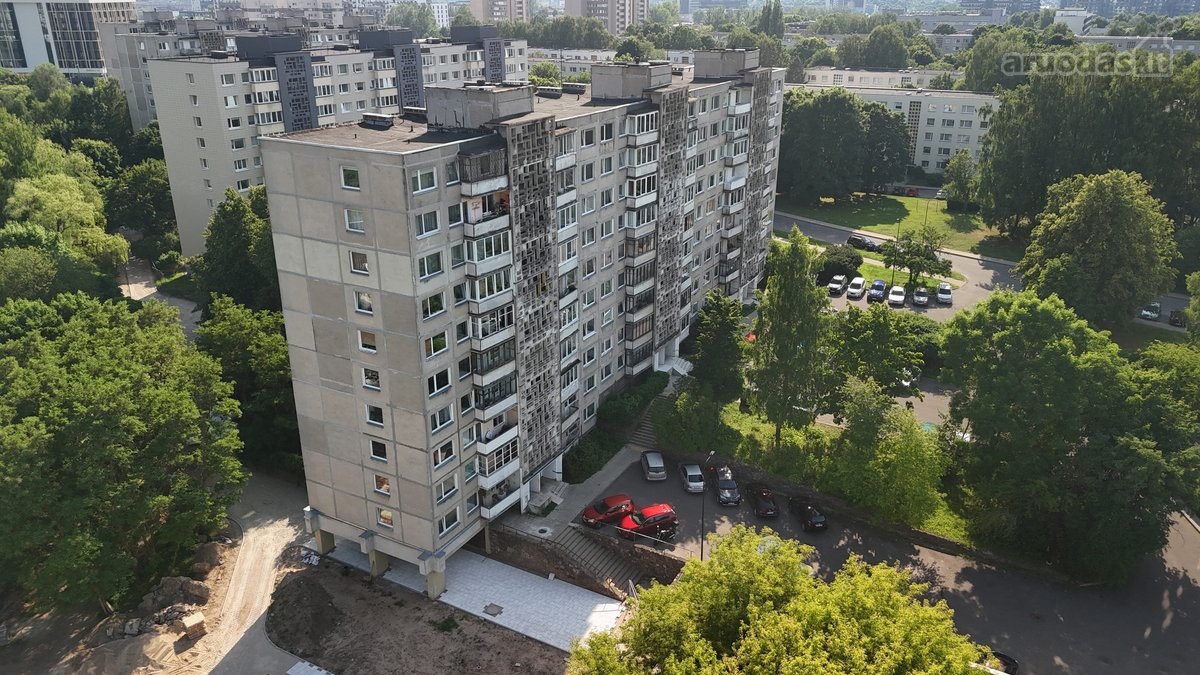 Parduodamas šviesus 1 kambario butas Žirmūnų - nuotraukos Nr. 22