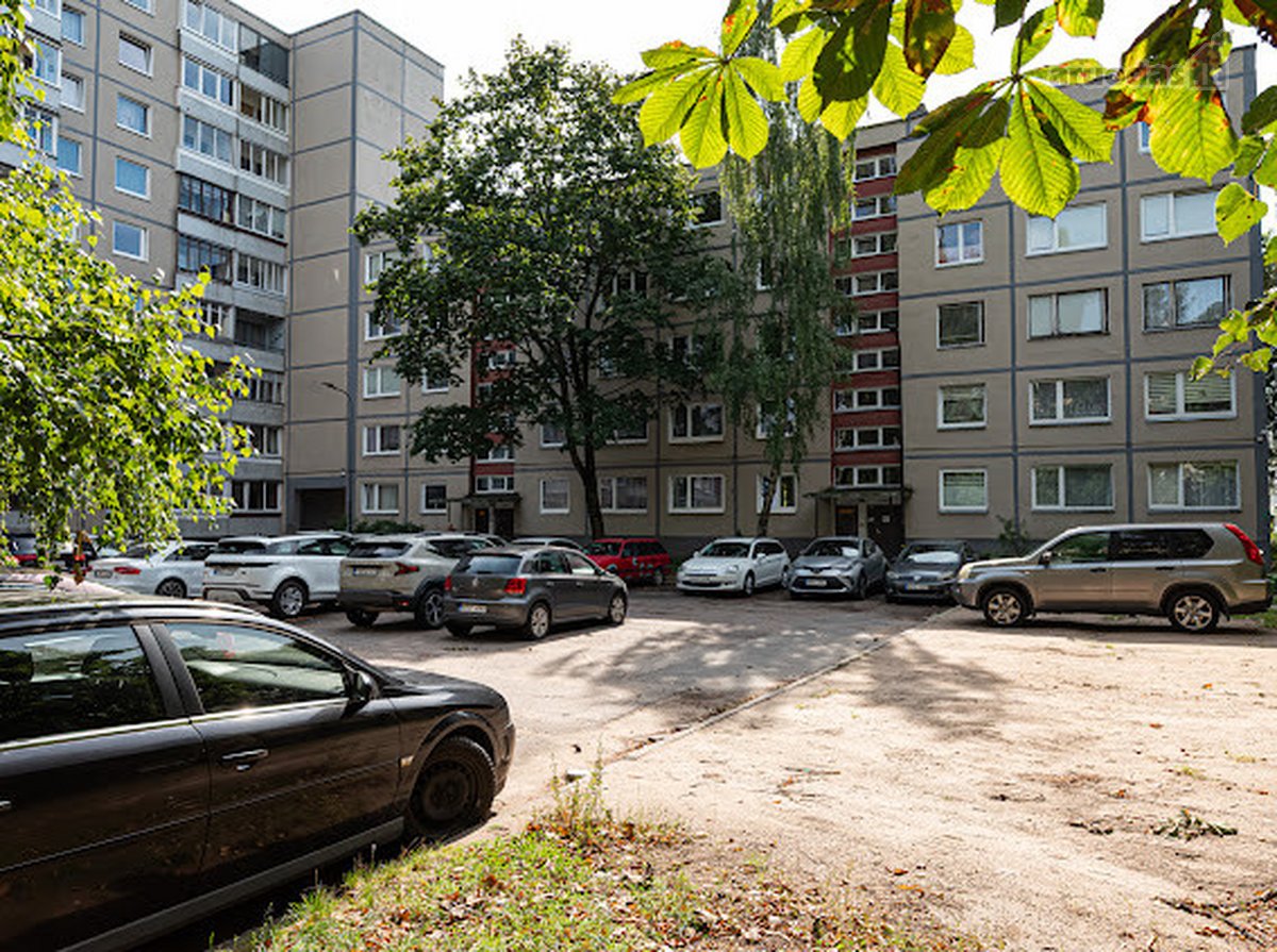 Vilniuje, Karoliniškių mikrorajone, ramioje - nuotraukos Nr. 19