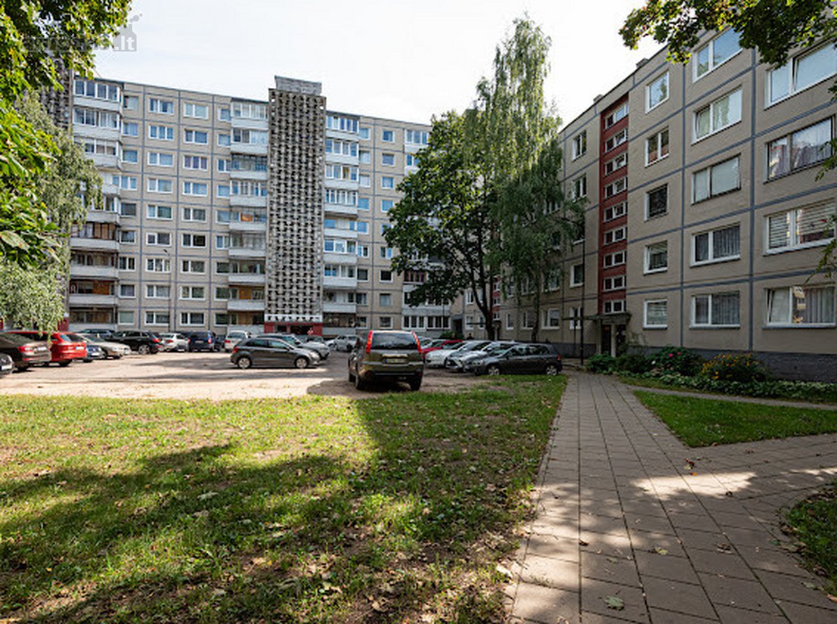 Vilniuje, Karoliniškių mikrorajone, ramioje - nuotraukos Nr. 20
