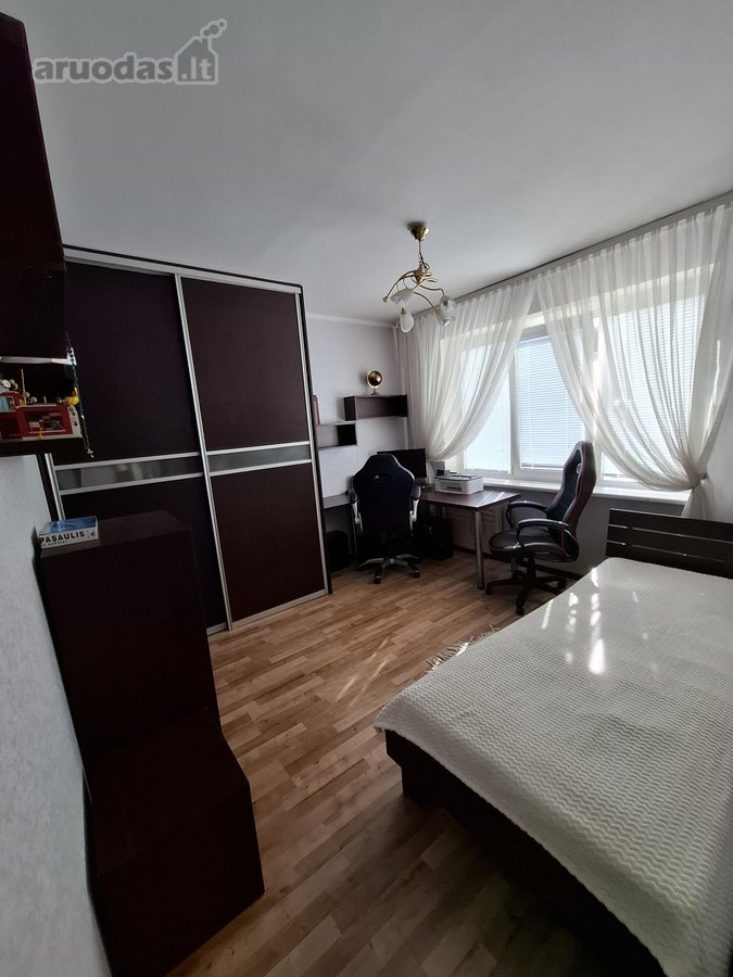 Parduodamas erdvus ir stilingas 4 kambarių - nuotraukos Nr. 15