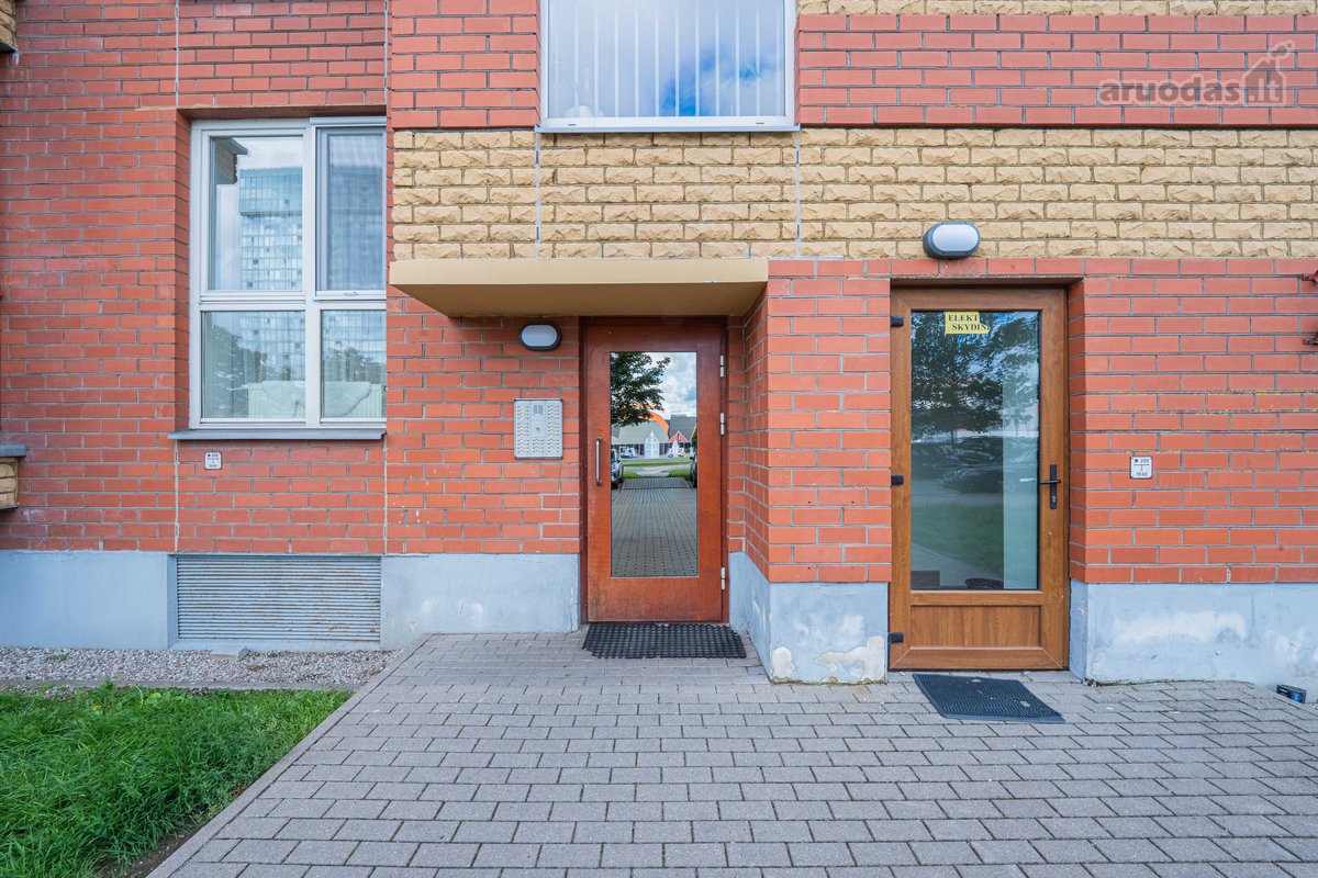 Parduodamas erdvus 3 kambarių butas su - nuotraukos Nr. 19