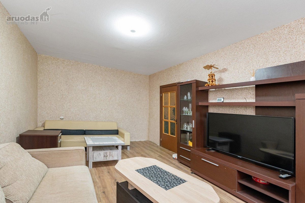 Erdvus trijų kambarių butas Eiguliuose už 135 - nuotraukos Nr. 6