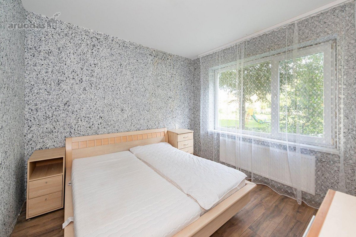 Erdvus trijų kambarių butas Eiguliuose už 135 - nuotraukos Nr. 12