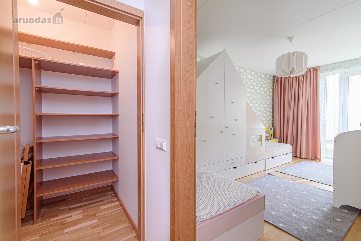 Nuomojamas Erdvus 3 Kambarių Butas Su Garažu - nuotraukos Nr. 13