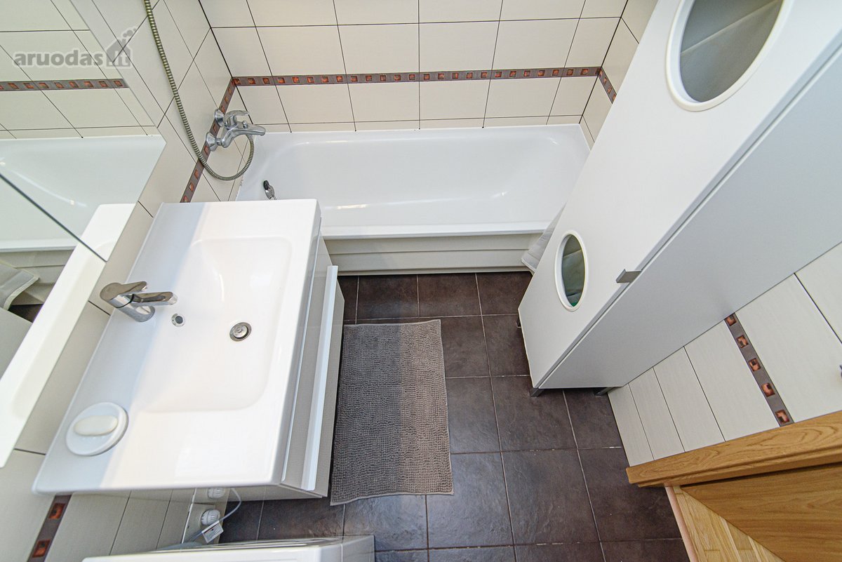 Nuomojamas Erdvus 3 Kambarių Butas Su Garažu - nuotraukos Nr. 15