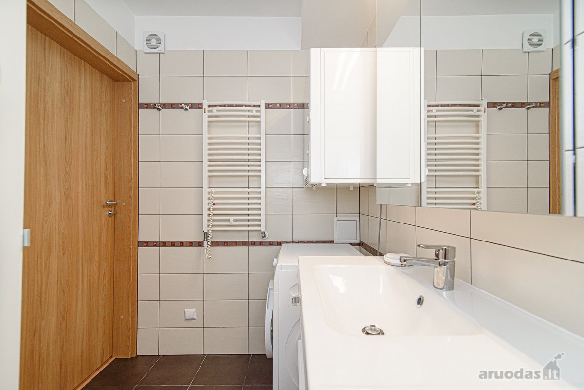 Nuomojamas Erdvus 3 Kambarių Butas Su Garažu - nuotraukos Nr. 16