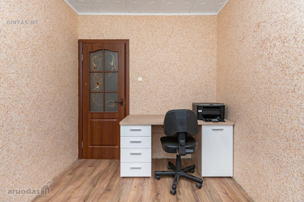 Erdvus trijų kambarių butas Eiguliuose už 135 - nuotraukos Nr. 18