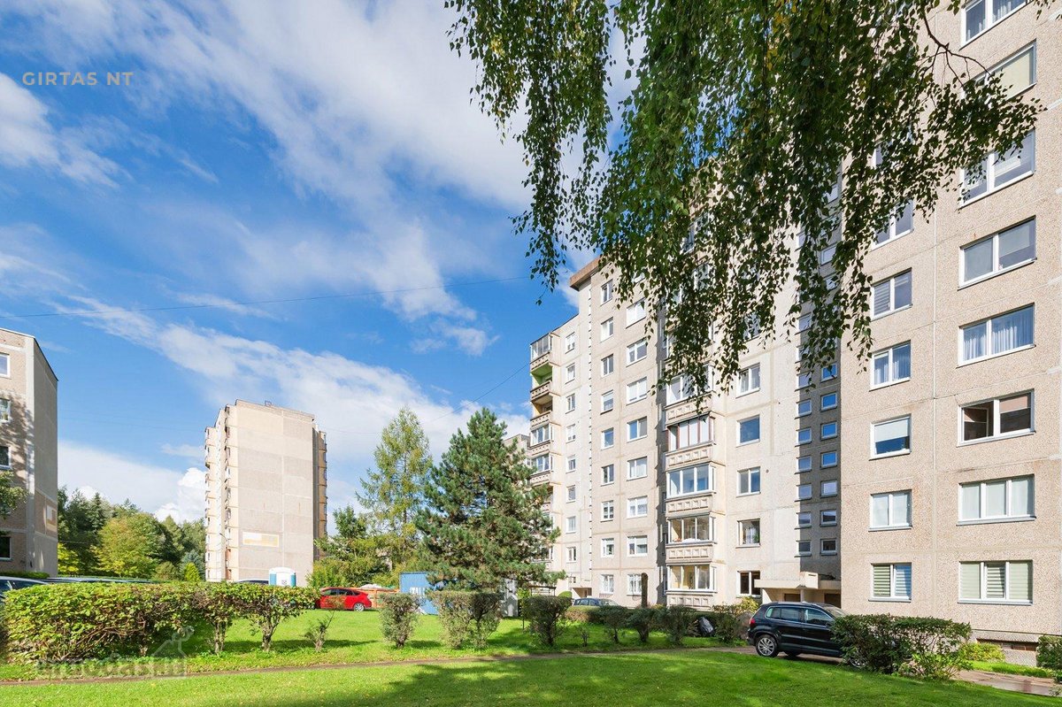 Erdvus trijų kambarių butas Eiguliuose už 135 - nuotraukos Nr. 27