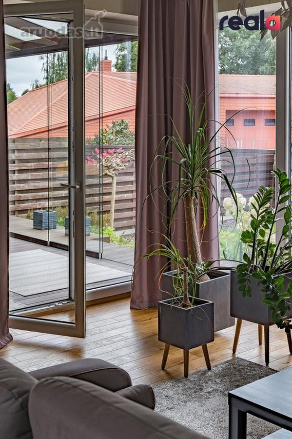 Parduodamas pilnai įrengtas 5 kambarių namas - nuotraukos Nr. 8