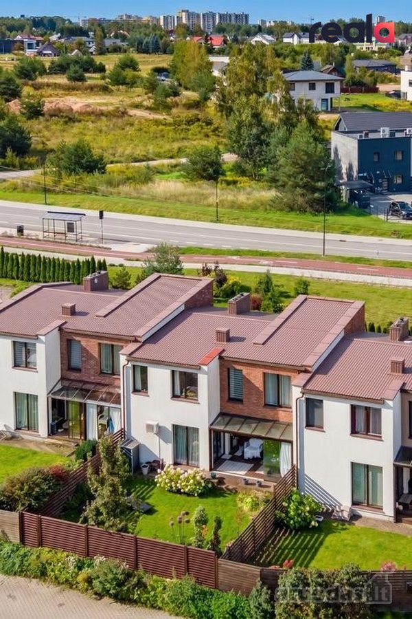 Parduodamas pilnai įrengtas 5 kambarių namas - nuotraukos Nr. 41