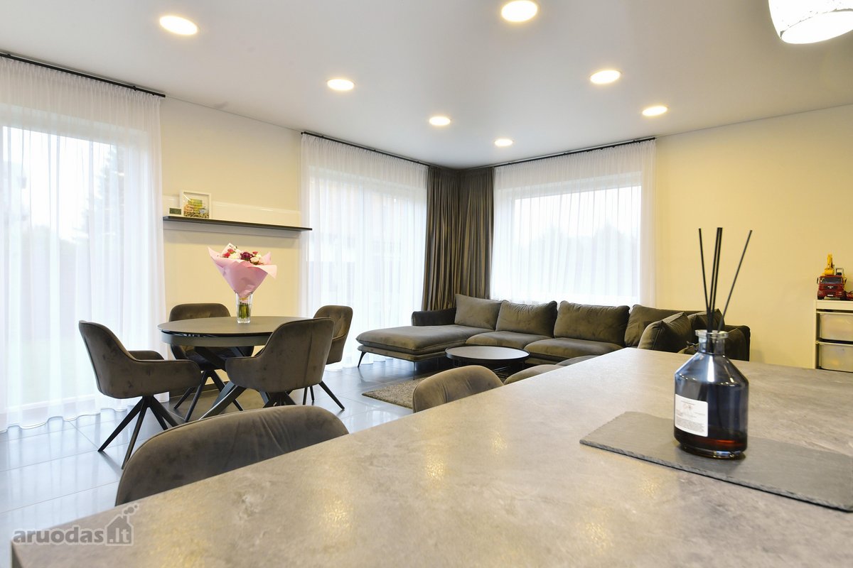 Parduodamas Erdvus 156,59 M² Kotedžas Ramučiuose - nuotraukos Nr. 8