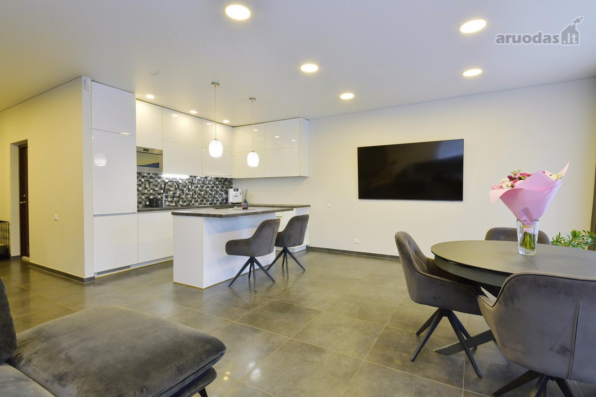 Parduodamas Erdvus 156,59 M² Kotedžas Ramučiuose - nuotraukos Nr. 10