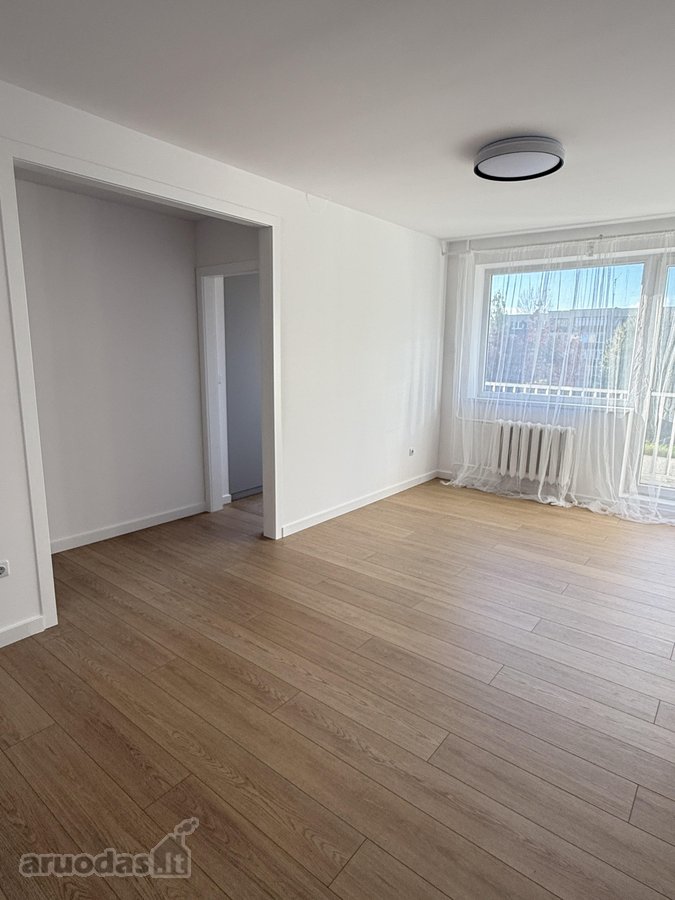 Parduodamas be tarpininkų naujai renovuotas - nuotraukos Nr. 4