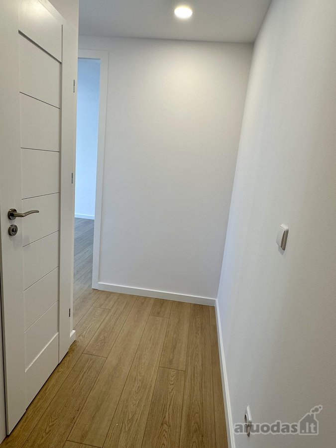 Parduodamas be tarpininkų naujai renovuotas - nuotraukos Nr. 8