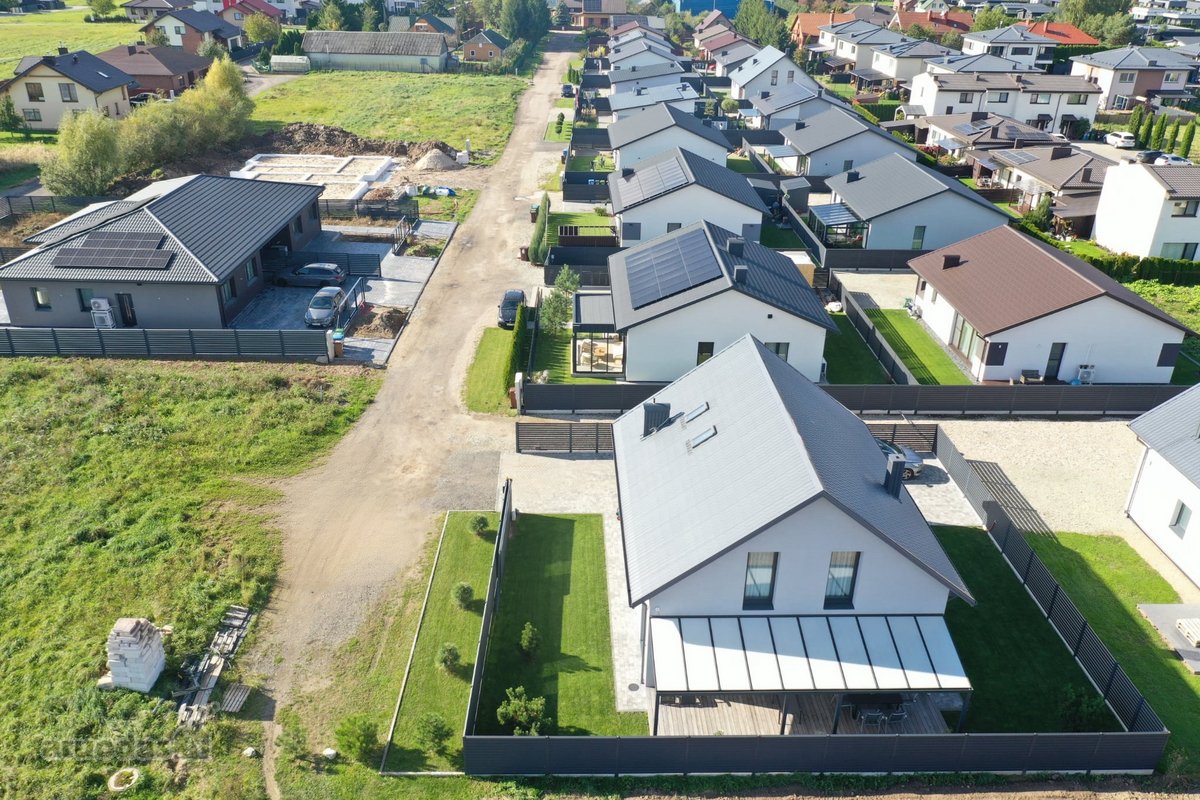 Parduodamas Pilnai Įrengtas A+ Klasės Namas - nuotraukos Nr. 4