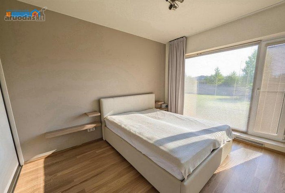 Parduodamas tvarkingas, erdvus 2 kambarių - nuotraukos Nr. 8