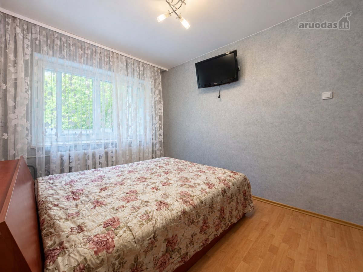 Išnuomojamas Erdvus 3 Kambarių Butas - nuotraukos Nr. 11