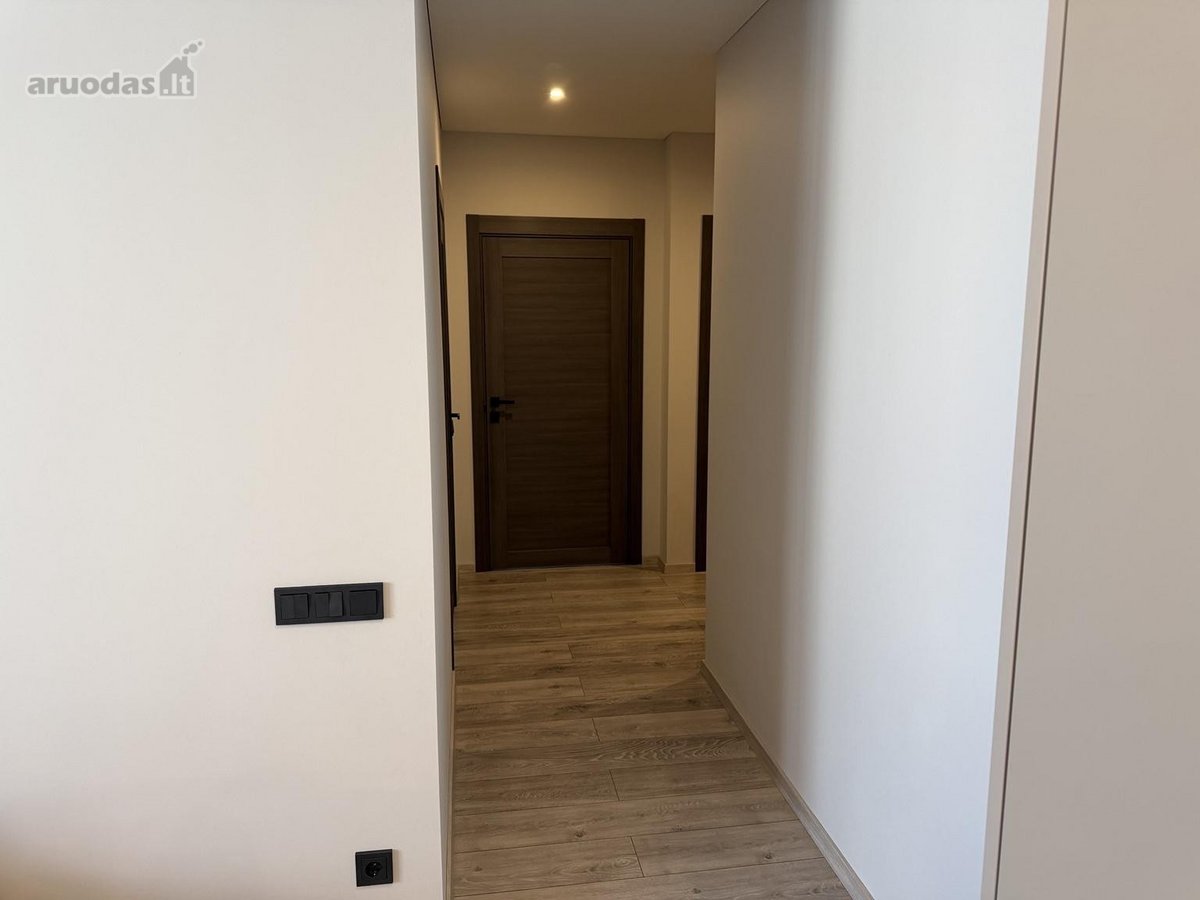 Parduodamas šviesus ir jaukus 3 kambarių - nuotraukos Nr. 13