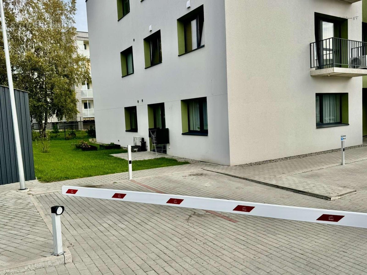 Parduodamas Jaukus, Šiuolaikiškai Įrengtas 3 - nuotraukos Nr. 37
