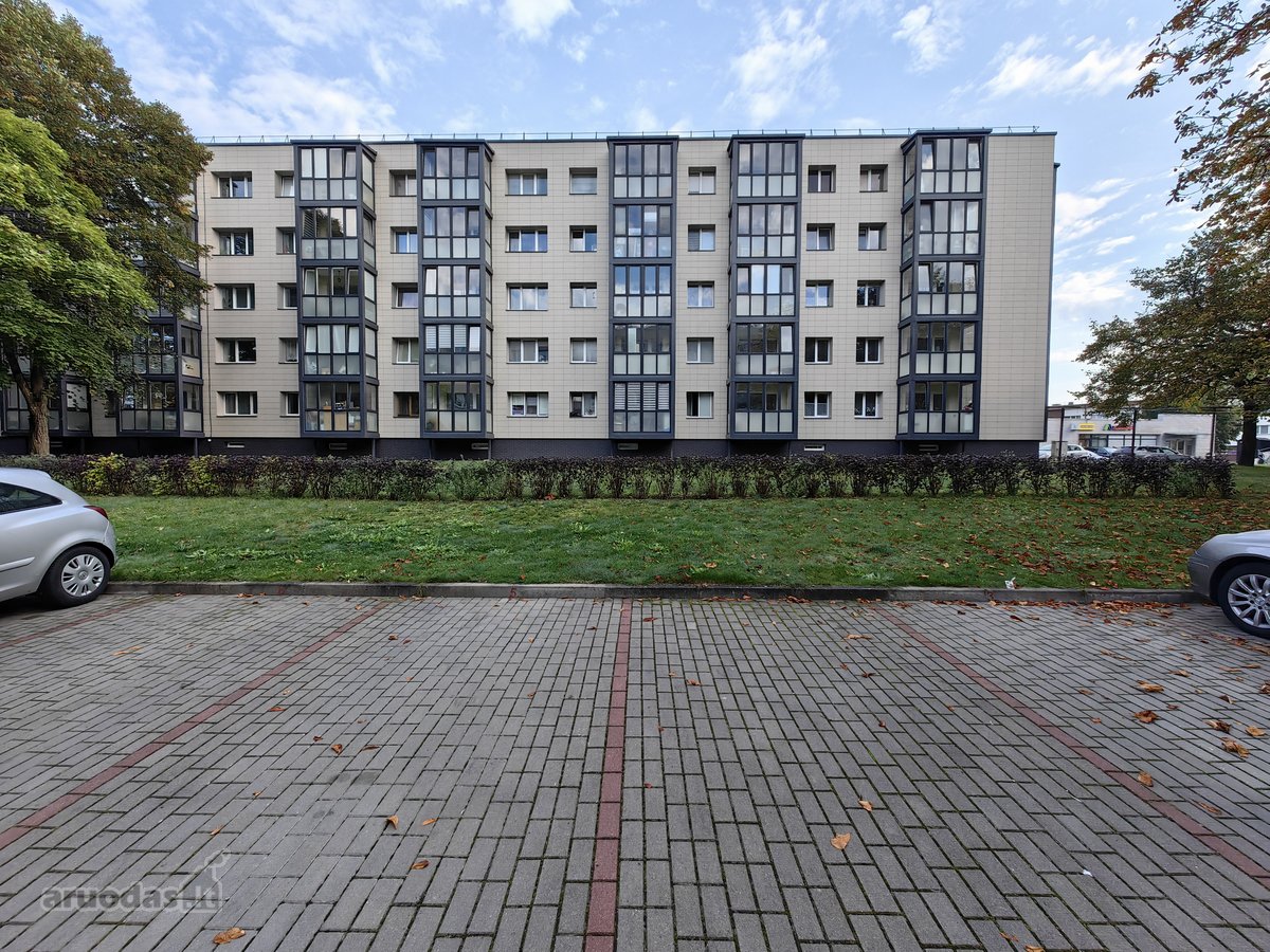 2 kambarių butas 1 aukšte su labai dideliu - nuotraukos Nr. 2