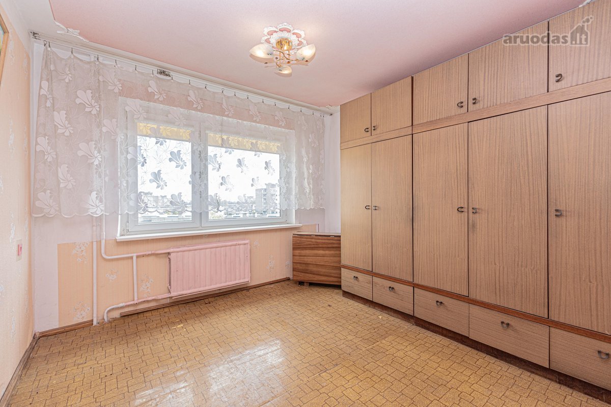 Parduodamas erdvus, keturių kambarių butas - nuotraukos Nr. 13
