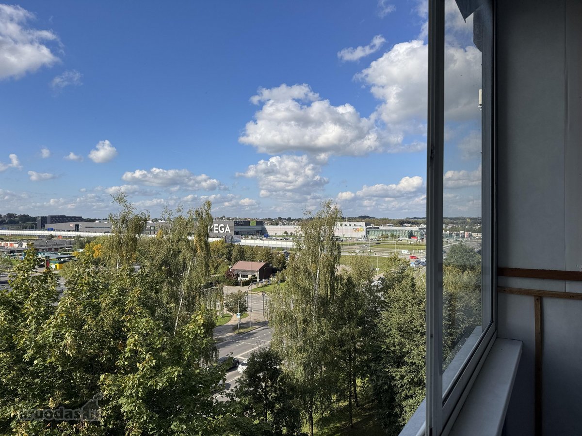 Parduodamas erdvus, keturių kambarių butas - nuotraukos Nr. 26