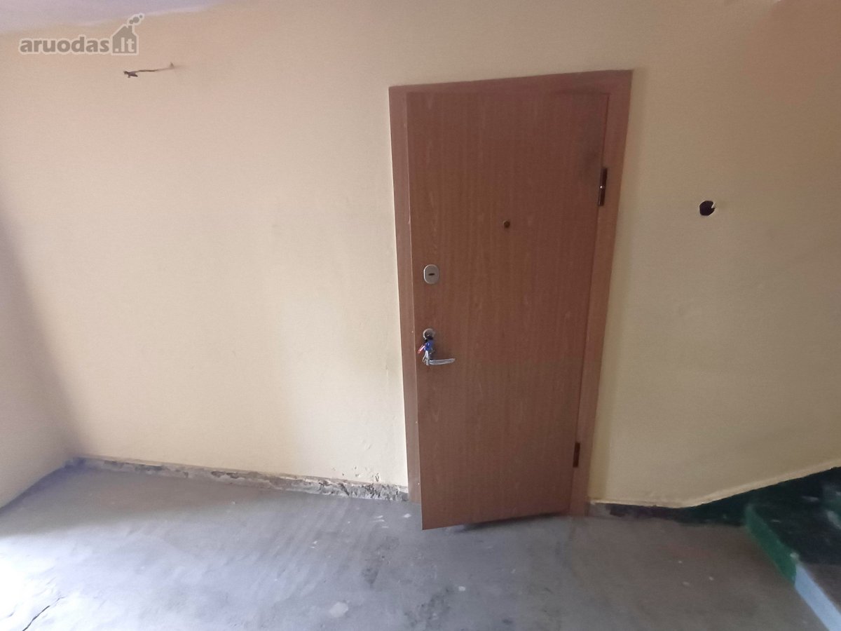 2 kambarių butas su priklausiniais ir žemės - nuotraukos Nr. 4