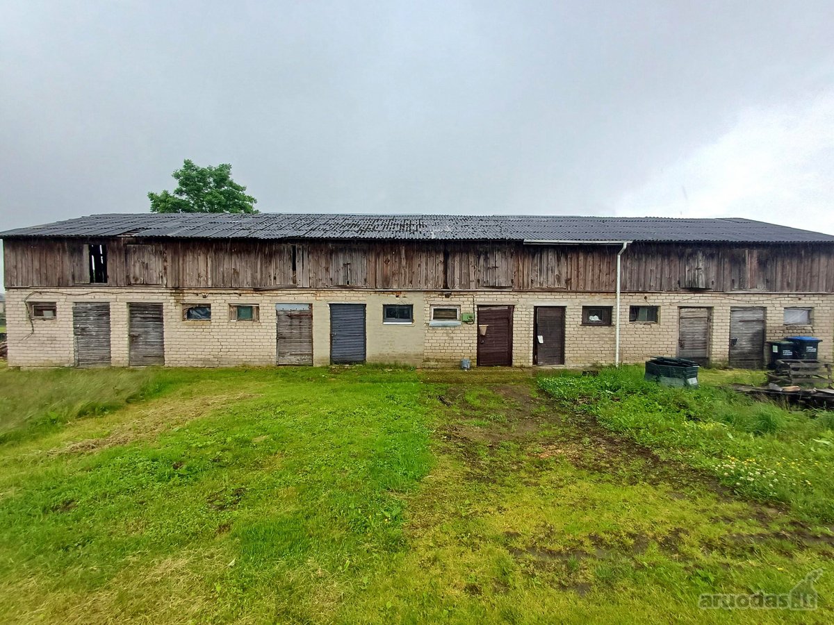 2 kambarių butas su priklausiniais ir žemės - nuotraukos Nr. 18