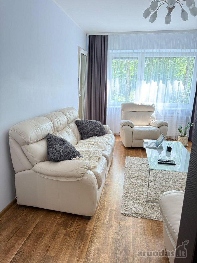 Išnuomojamas tvarkingas bei šviesus 3-jų - nuotraukos Nr. 2