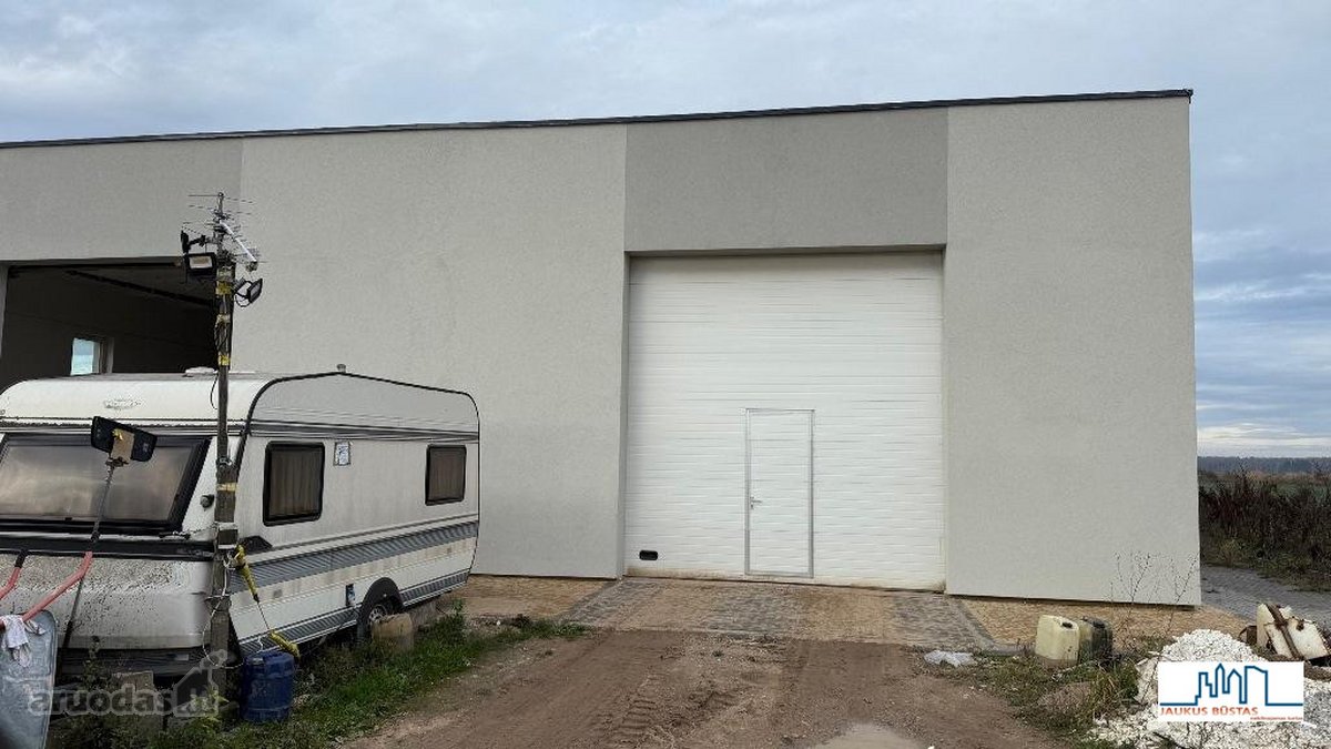 Išnuomajamos 320m² bendrojo ploto patalpos. - nuotraukos Nr. 2