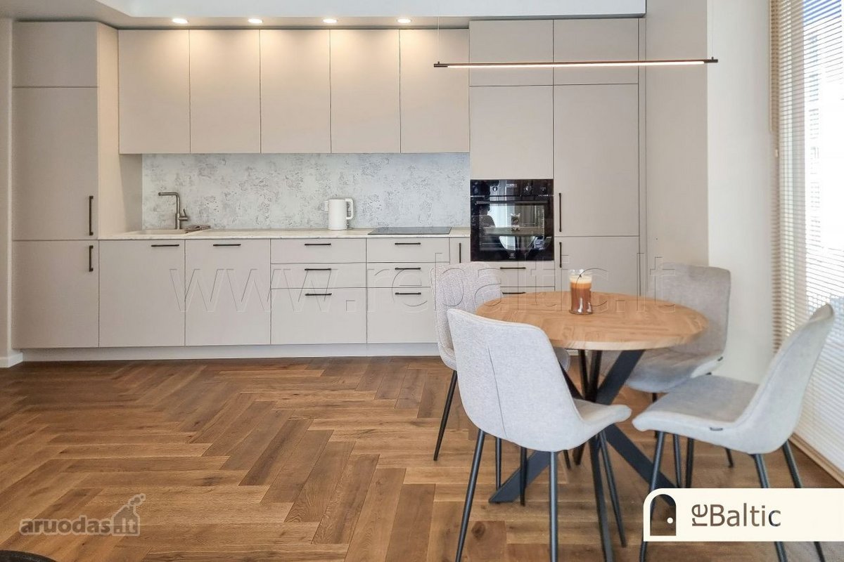 Išnuomojamas modernus ir kokybiškai įrengtas - nuotraukos Nr. 7