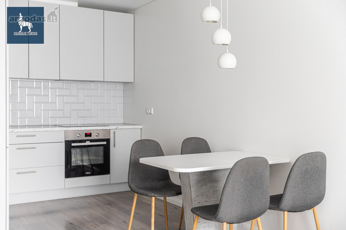 Parduodamas Moderniai Įrengtas 2 Kambarių - nuotraukos Nr. 5