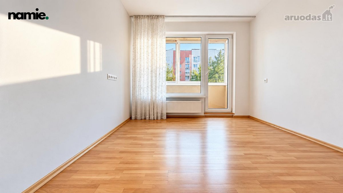 Parduodamas šviesus ir erdvus 3 kambarių - nuotraukos Nr. 6