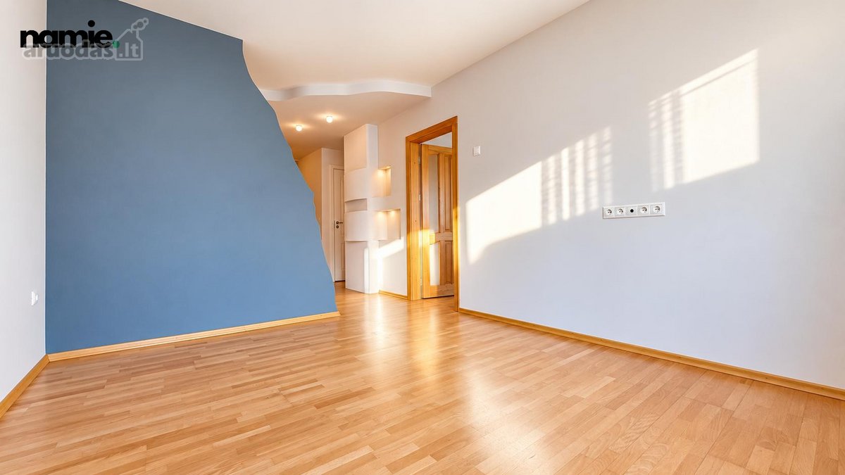 Parduodamas šviesus ir erdvus 3 kambarių - nuotraukos Nr. 7