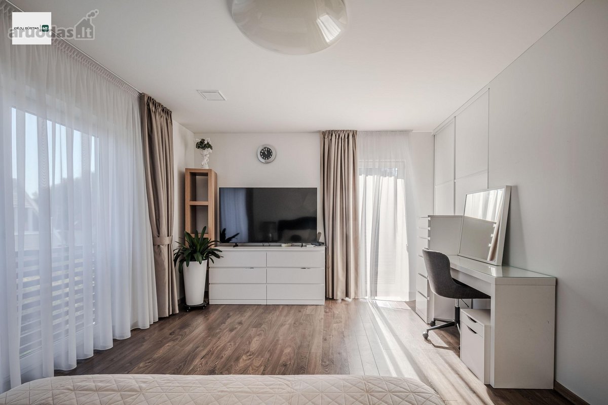 Parduodamas erdvus, apie 170 m², pilnai - nuotraukos Nr. 27