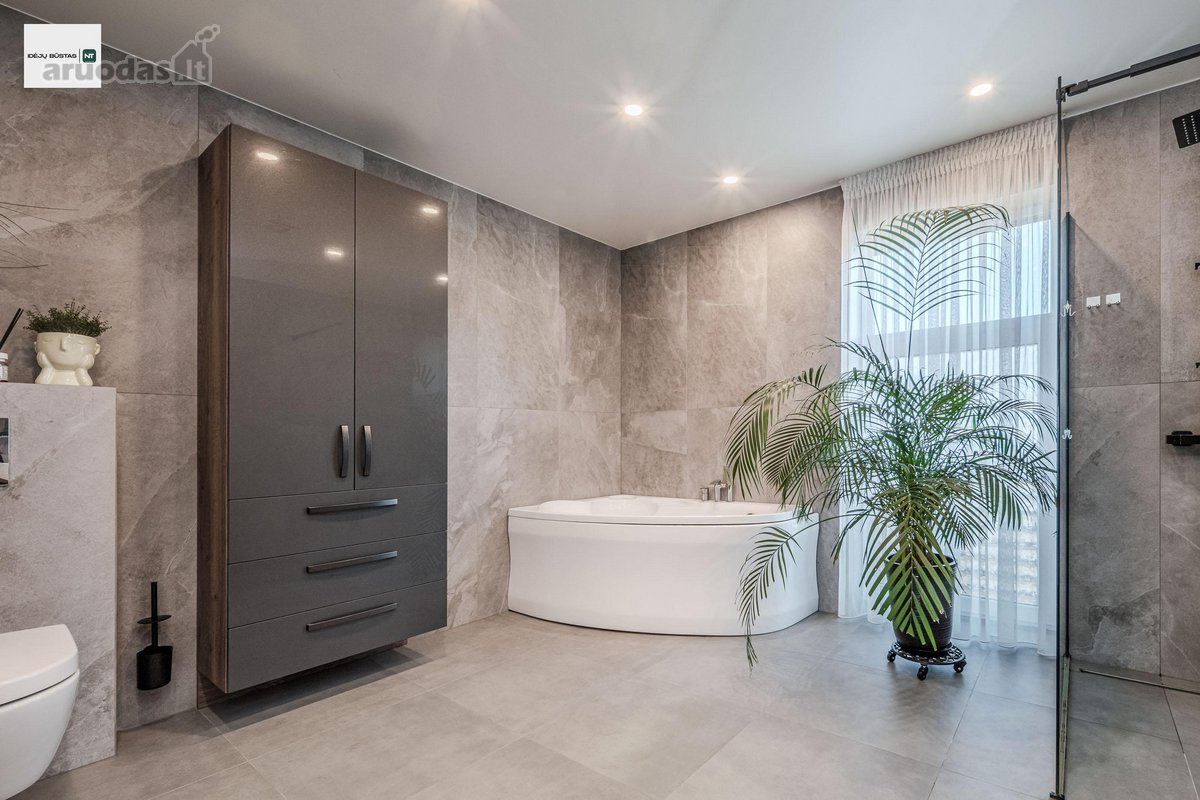 Parduodamas erdvus, apie 170 m², pilnai - nuotraukos Nr. 31