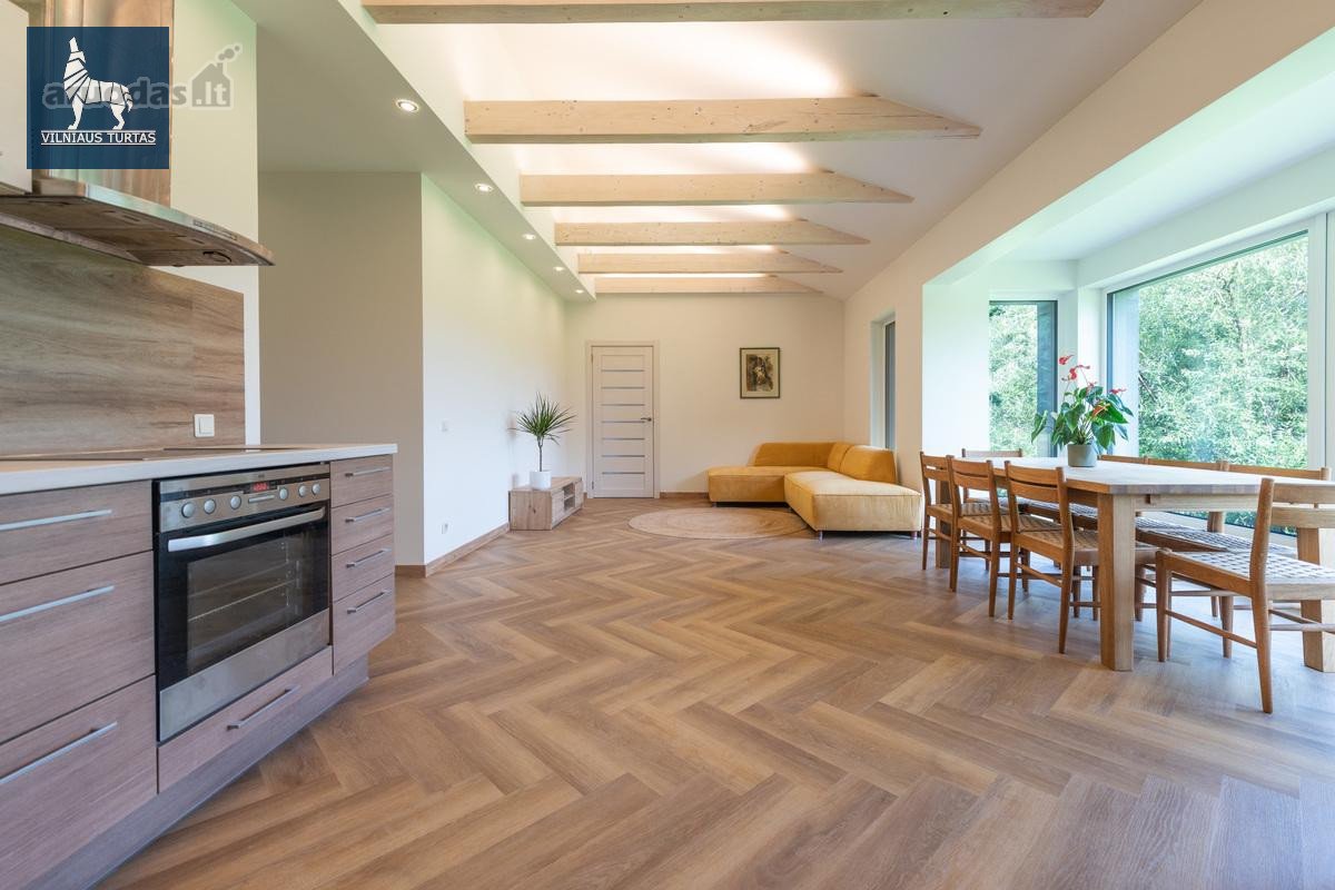 Erdvus ir pilnai įrengtas 160 m² A++ klasės - nuotraukos Nr. 10