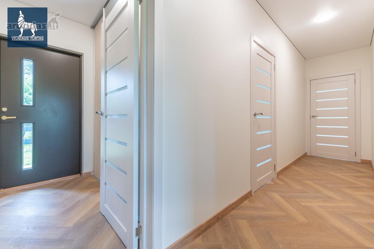 Erdvus ir pilnai įrengtas 160 m² A++ klasės - nuotraukos Nr. 33
