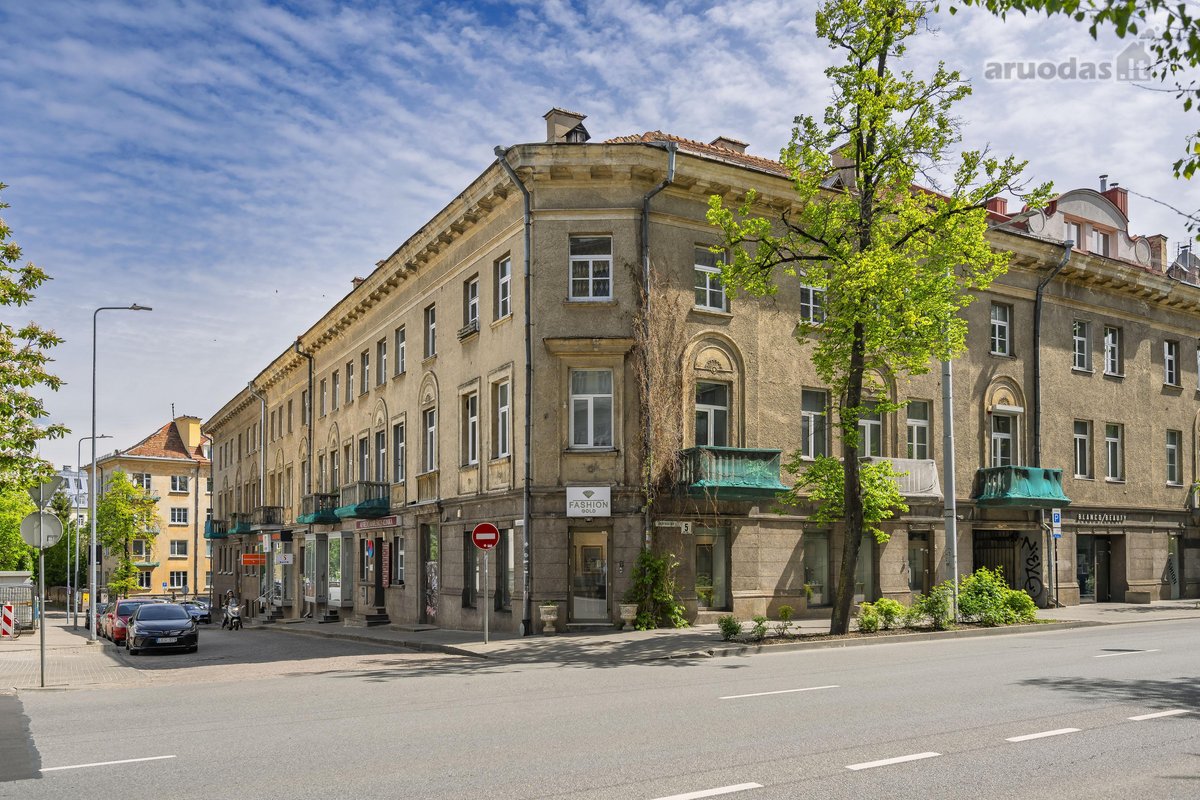Parduodamas erdvus ir šviesus butas puikioje - nuotraukos Nr. 19